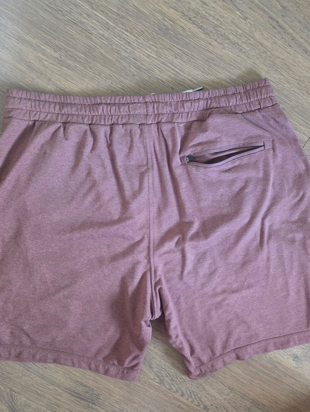 Vuori Men's Ponto Performance Short 7" Sable Heather Color * - Picture 4 of 10